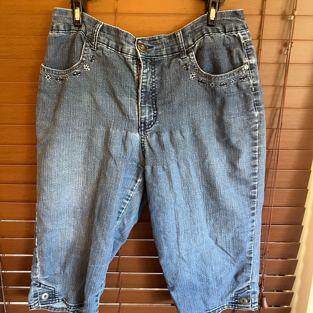 Gloria Vanderbilt Dark Wash Denim Jeans